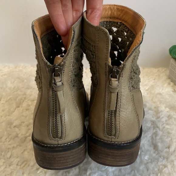 LATIGO Carly tan taupe Brown Leather Knit Crochet booties ankle Boots - Picture 4 of 10